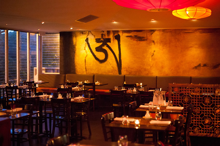 Embassy-XO-Restaurant-Sunshine-Beach-Booking02 Embassy-XO-Restaurant-Sunshine-Beach-Booking02
